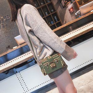 Vintage leather shoulder messenger bag